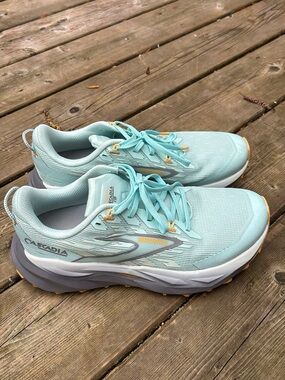 Brooks Cascadia Women's Running Shoes -